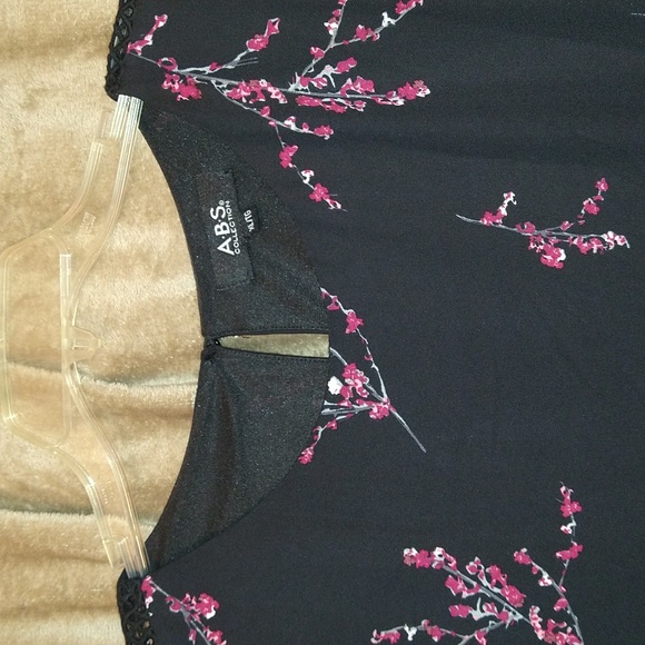 Women's dress, size XL - Picture 2 of 6